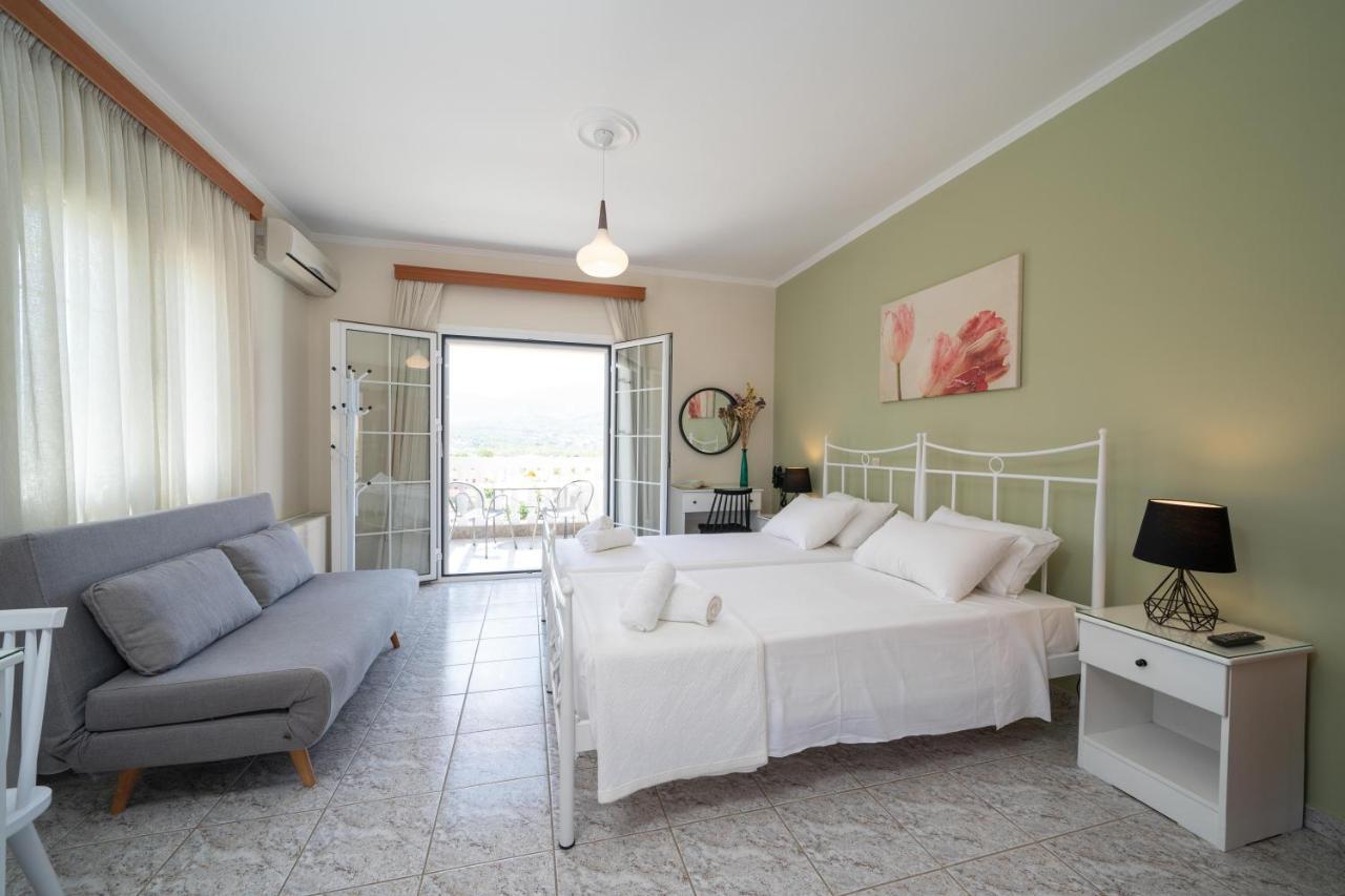סאמי Pavlatos Apartments & Studios מראה חיצוני תמונה